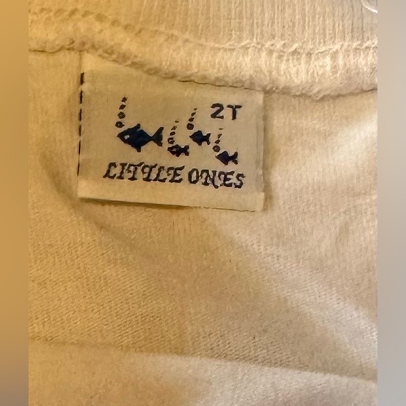 Little Ones Beach Set - White tee w/ stitched Sea Anemone Logo & Shorts -Size 2T - Picture 5 of 10